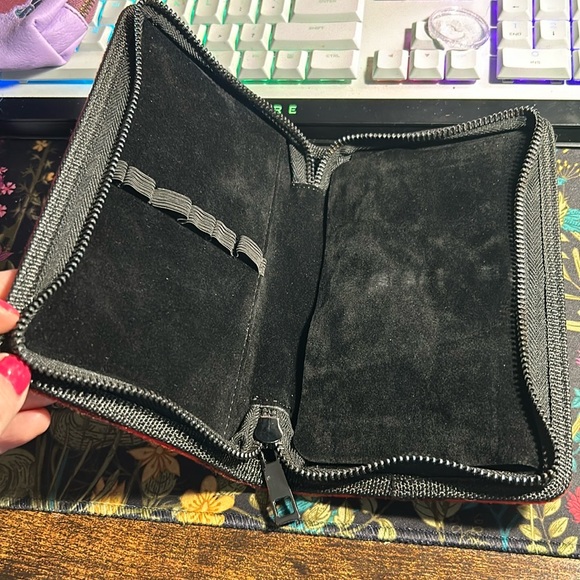 Pengems - pen case & matching pen - red & black - see pics - Picture 8 of 10